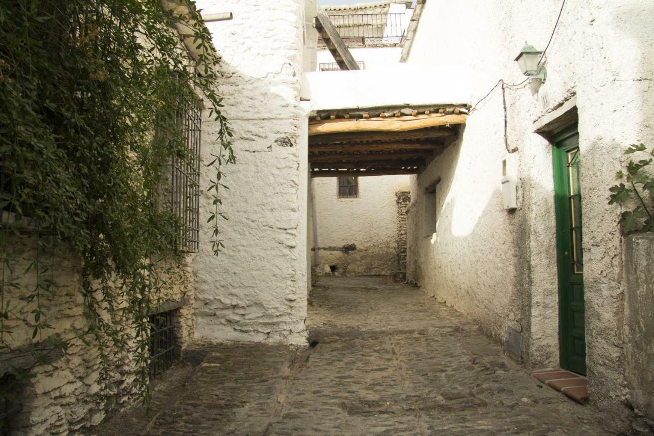 Casa Alpujarrena Fina Numero 27 Bubion Bagian luar foto